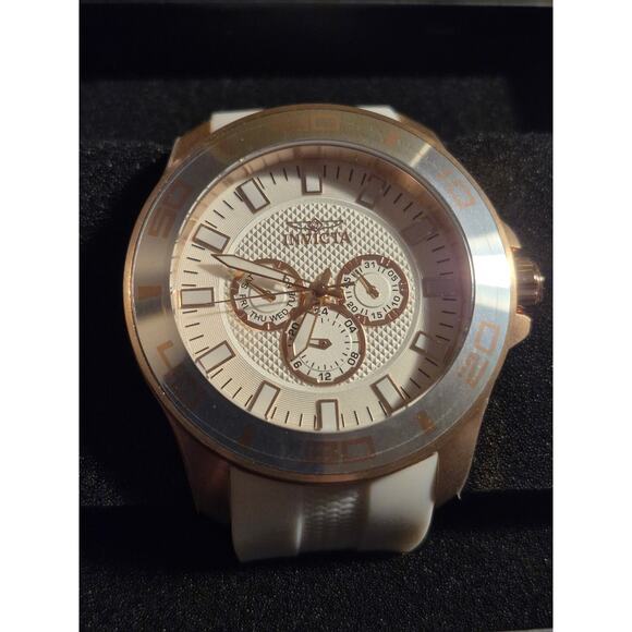 Invicta Pro Diver Impact 50mm White/Gold Silicone Band 30111 - Picture 2 of 5